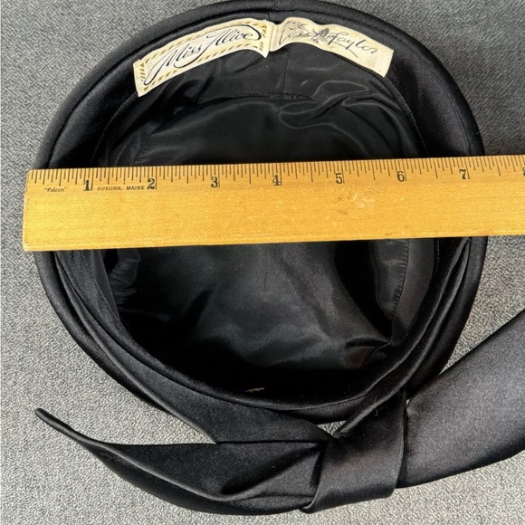 Vintage Black Satin Hat with Bow Miss Alice by Lord Taylor Church Derby Fancy - Picture 10 of 13